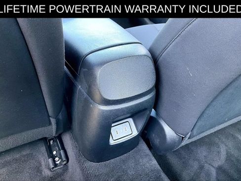 Used 2025 Hyundai Elantra Sport FWD image 30