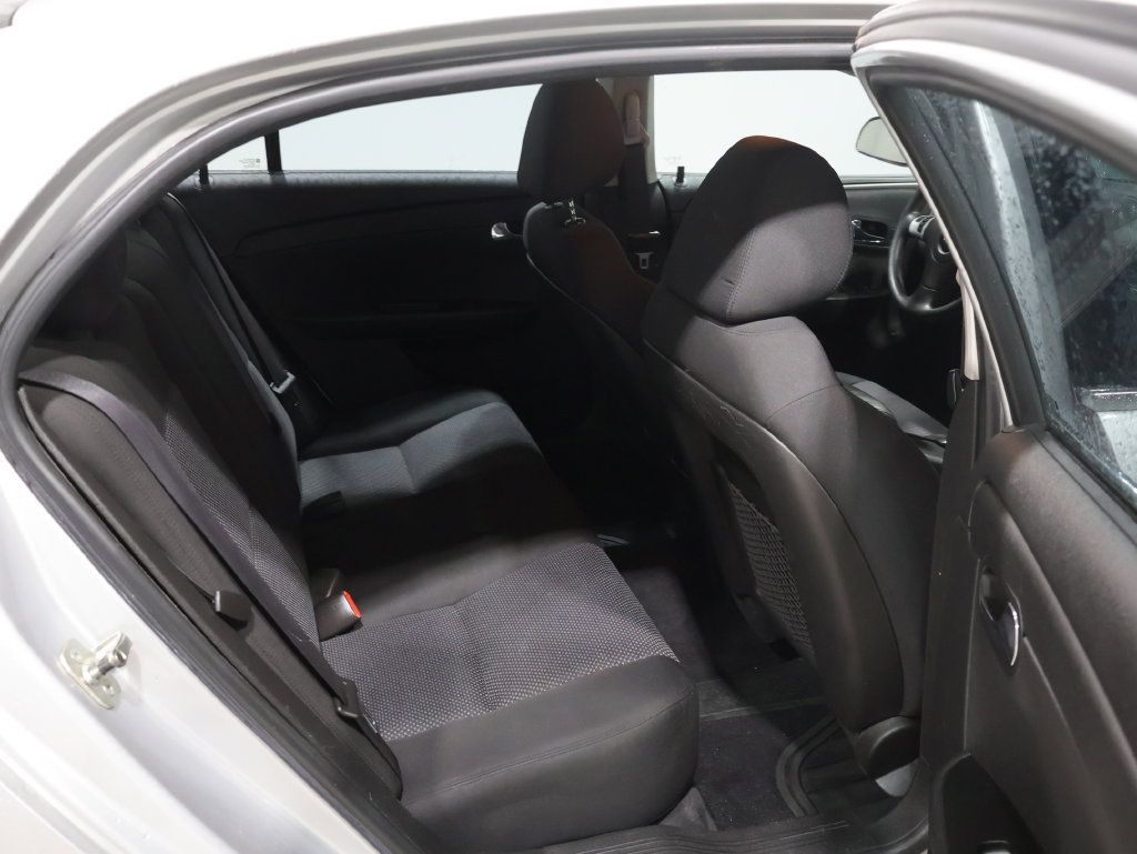 Used 2011 Chevrolet Malibu LT w/ Power Convenience Package FWD image 9