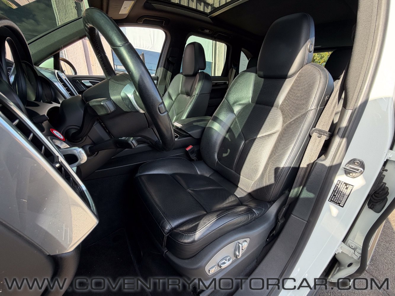 Used 2014 Porsche Cayenne S AWD/4WD image 34