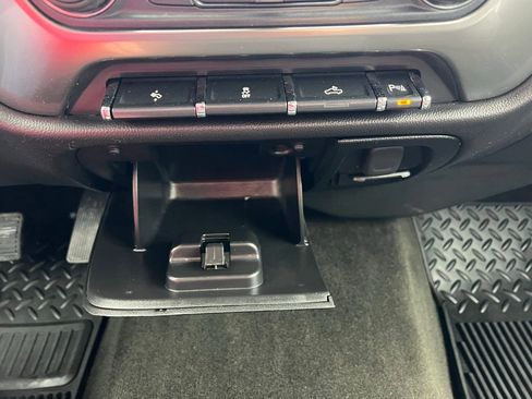 Used 2017 Chevrolet Silverado 1500 LT w/ All Star Edition image 35