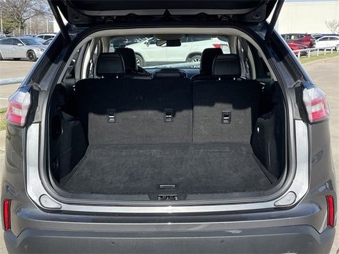 Used 2024 Ford Edge Titanium image 31