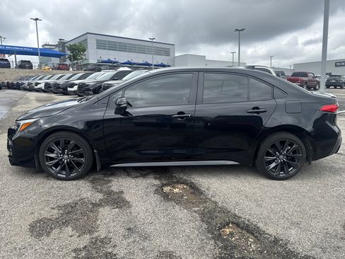 Used 2024 Toyota Corolla SE FWD image 11