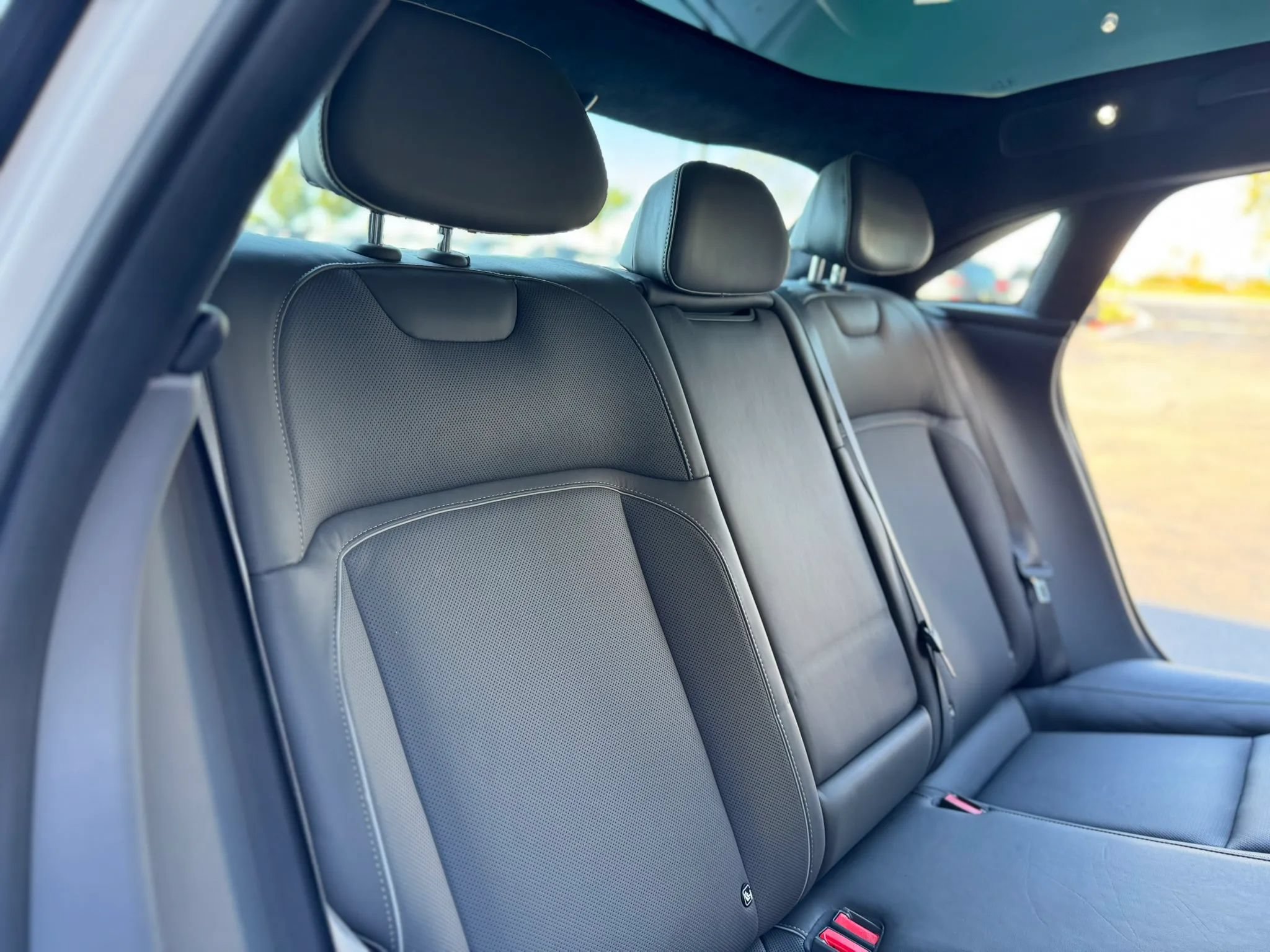 Used 2023 Lucid Air Touring AWD/4WD image 16