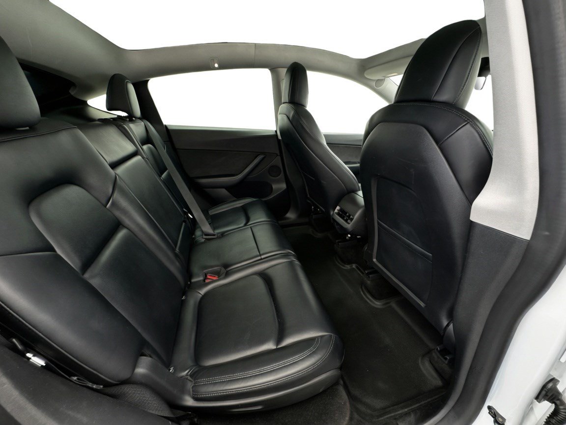 Used 2022 Tesla Model Y Long Range AWD/4WD image 19