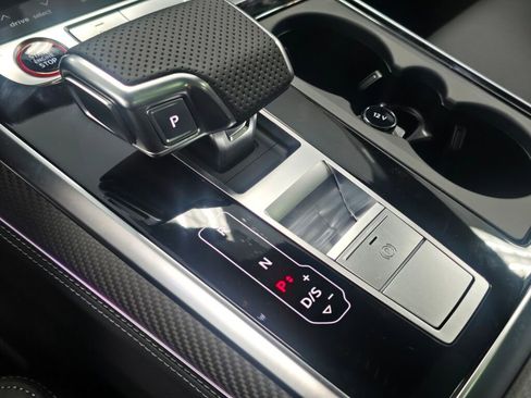 New 2026 Audi SQ7 Premium Plus image 16