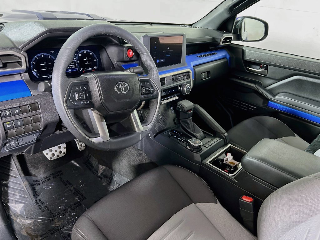 Certified 2025 Toyota Tacoma TRD Sport AWD/4WD image 9