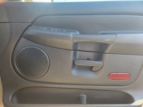 Used 2005 Dodge Ram 1500 Truck SLT image 15