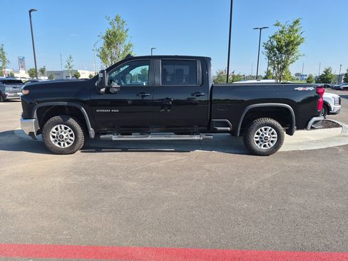 Used 2025 Chevrolet Silverado 2500 LT w/ Convenience Package AWD/4WD image 2