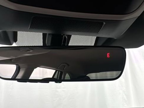 Certified 2025 Subaru Outback Premium image 36