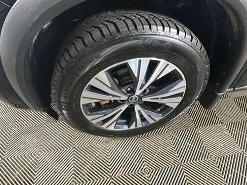 Used 2021 Nissan Rogue SV AWD/4WD image 10