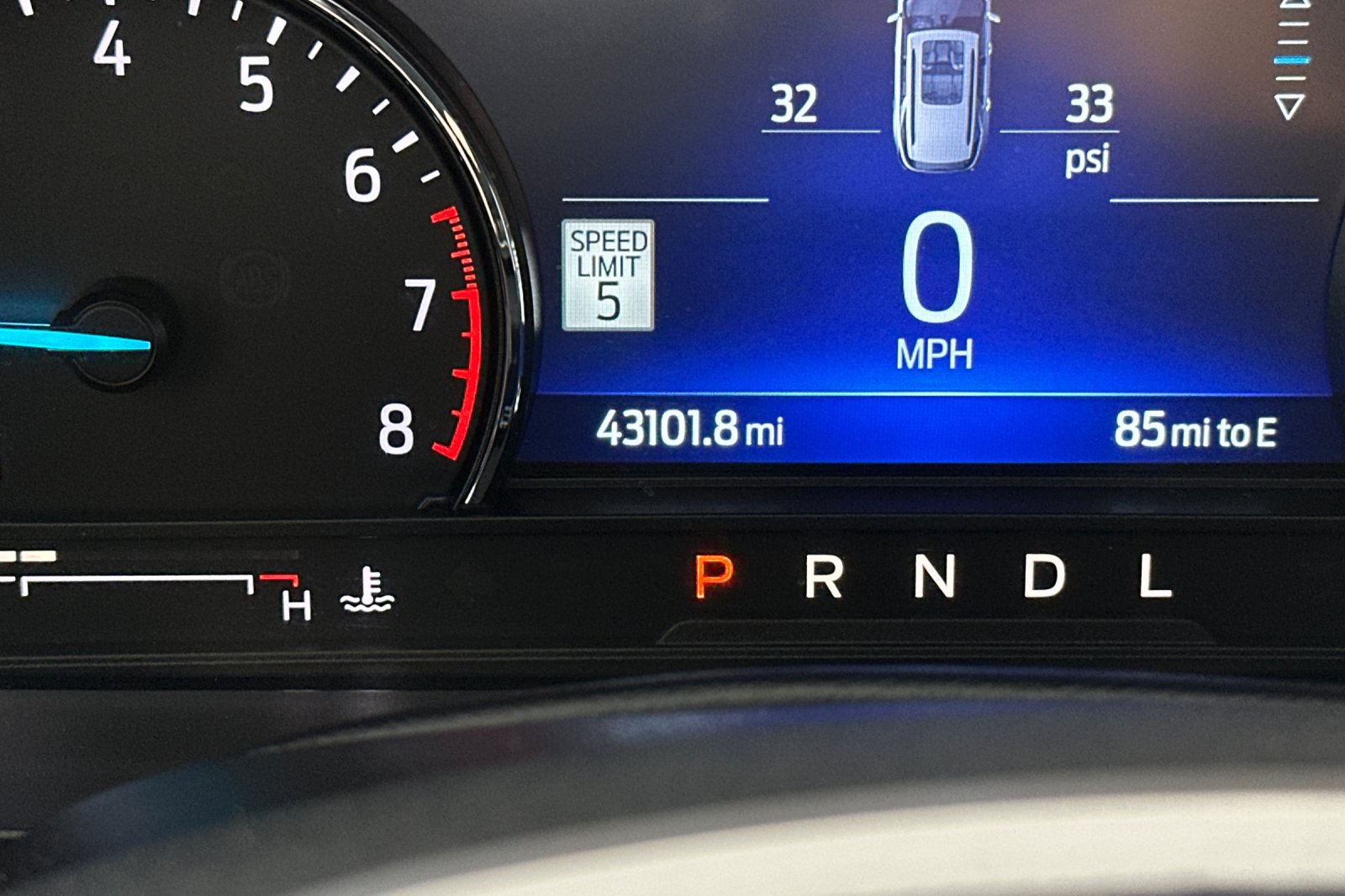 Used 2022 Ford Explorer XLT w/ Equipment Group 202A RWD image 26