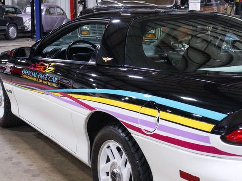 Used 1993 Chevrolet Camaro Z28 image 25