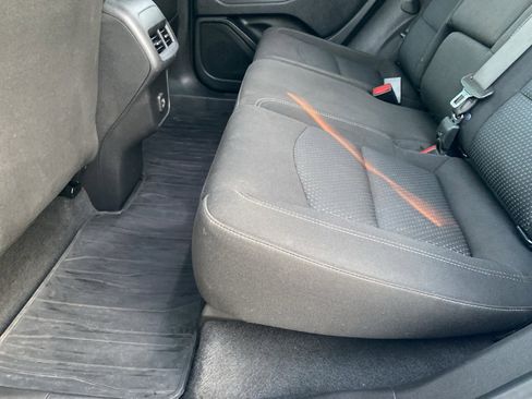 Used 2022 GMC Terrain SLE w/ Elevation Edition image 23