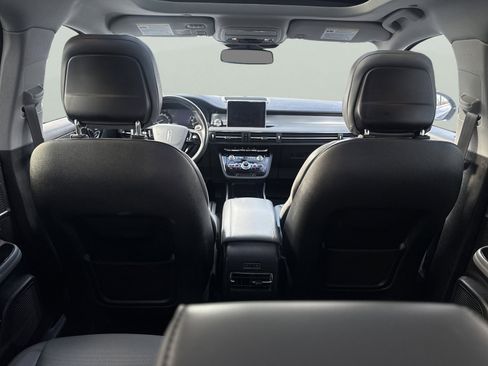 Used 2020 Lincoln Corsair AWD w/ Premium Package image 7