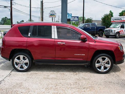 Used 2014 Jeep Compass Latitude FWD image 7
