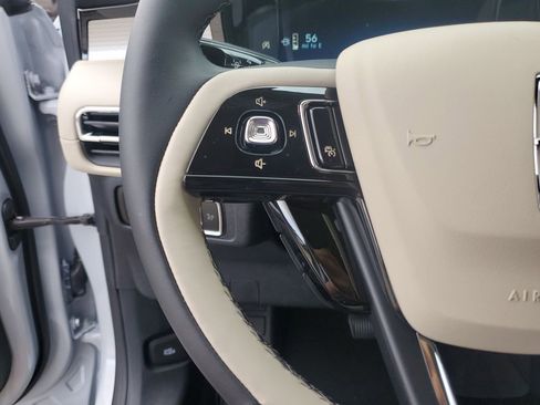 New 2026 Lincoln Corsair Premiere FWD image 23