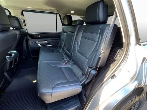 Used 2024 Toyota Sequoia SR5 w/ SR5 Premium Package AWD/4WD image 20