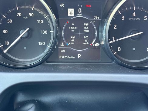 Used 2018 Land Rover Discovery Sport HSE AWD/4WD image 21