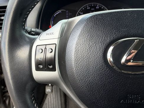 Used 2013 Lexus CT 200h w/ Premium Pkg w/Navigation FWD image 9