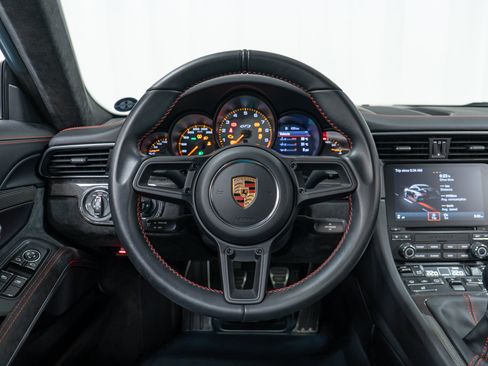 Used 2018 Porsche 911 GT3 RWD image 22