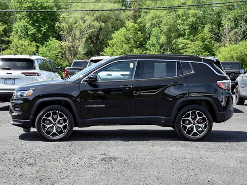 Certified 2025 Jeep Compass Limited AWD/4WD image 6