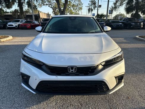 Used 2024 Honda Civic Sport Touring image 3