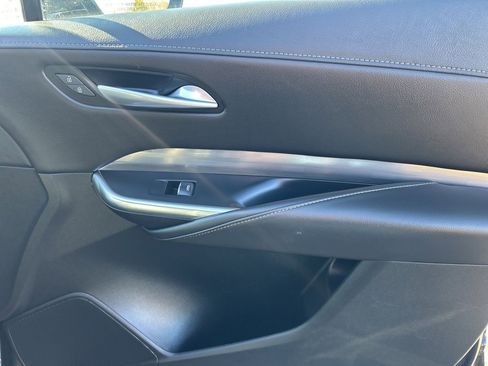 Used 2025 Cadillac XT4 Premium Luxury image 20