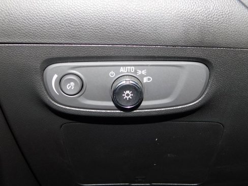 Used 2024 Buick Encore GX Sport Touring image 26