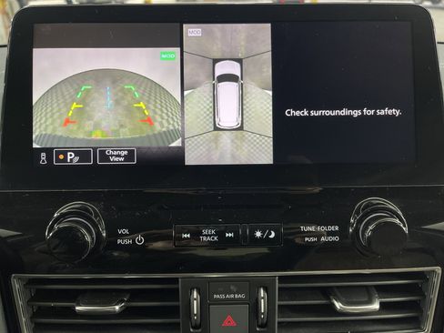 Used 2023 Nissan Armada Platinum w/ Captain's Chairs Package image 25