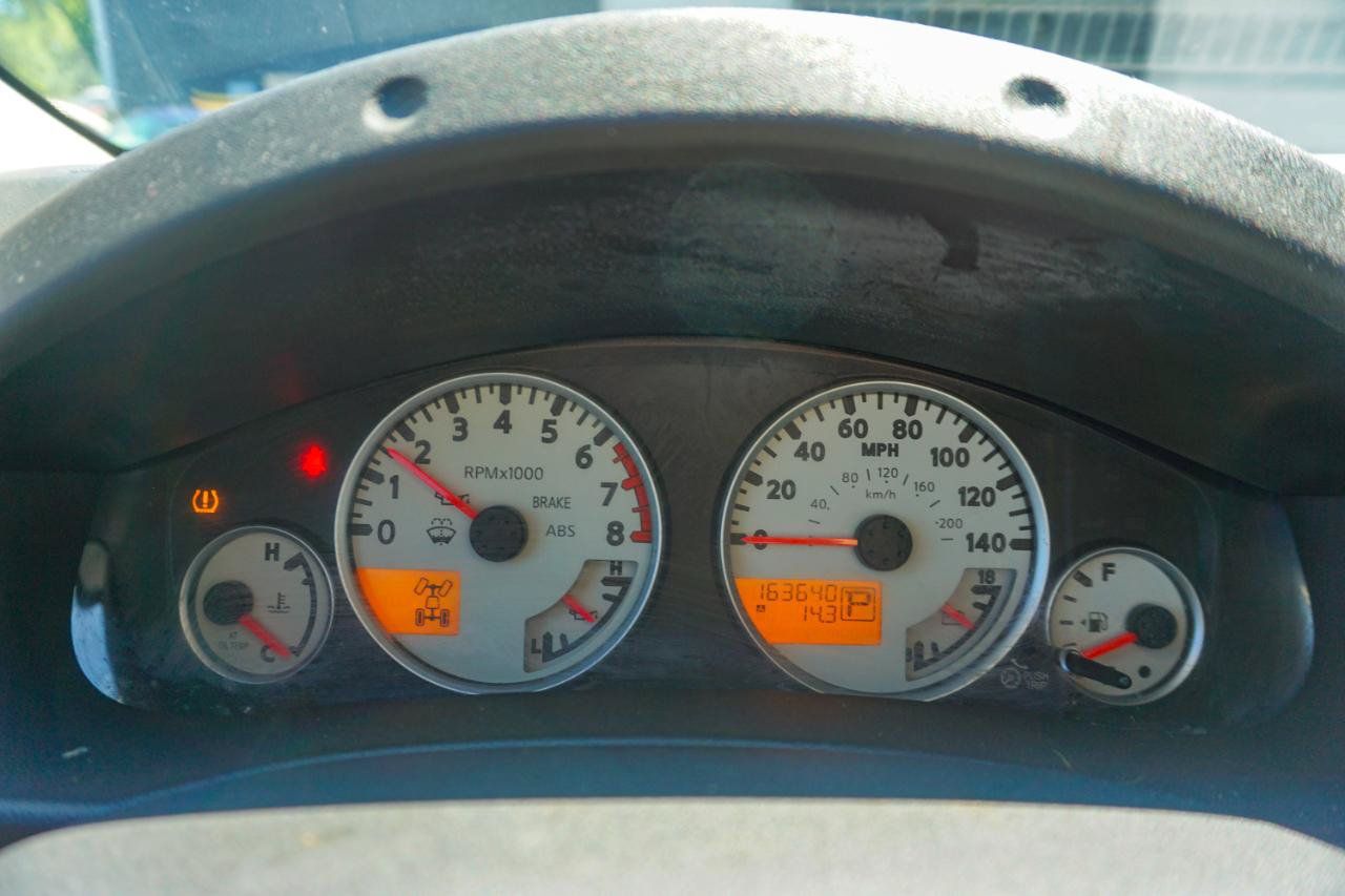 Used 2012 Nissan Xterra PRO-4X AWD/4WD image 11