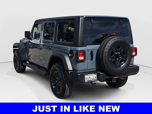 Used 2025 Jeep Wrangler Sport image 5