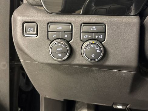 Certified 2023 Chevrolet Silverado 1500 LT image 33