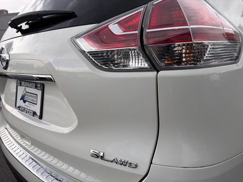 Used 2016 Nissan Rogue SL w/ SL Premium Package AWD/4WD image 31