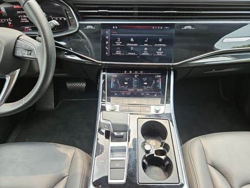 Used 2025 Audi Q7 3.0T Premium Plus AWD/4WD image 11