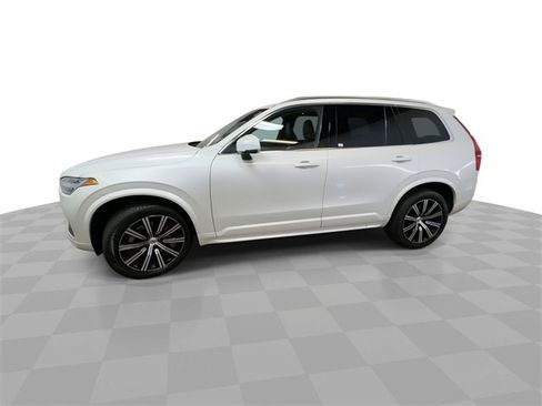 Used 2023 Volvo XC90 B5 Core w/ Climate Package image 5