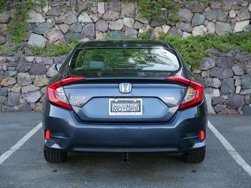 Used 2017 Honda Civic EX image 6
