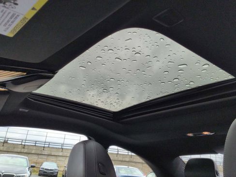 Used 2022 BMW 230i Coupe w/ Premium Package image 19