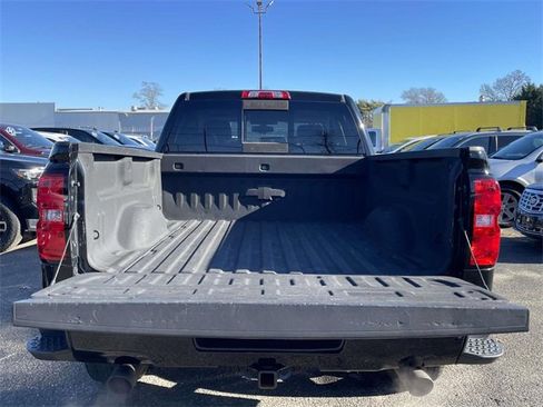 Used 2017 Chevrolet Silverado 1500 LT w/ Rally 2 Edition image 9