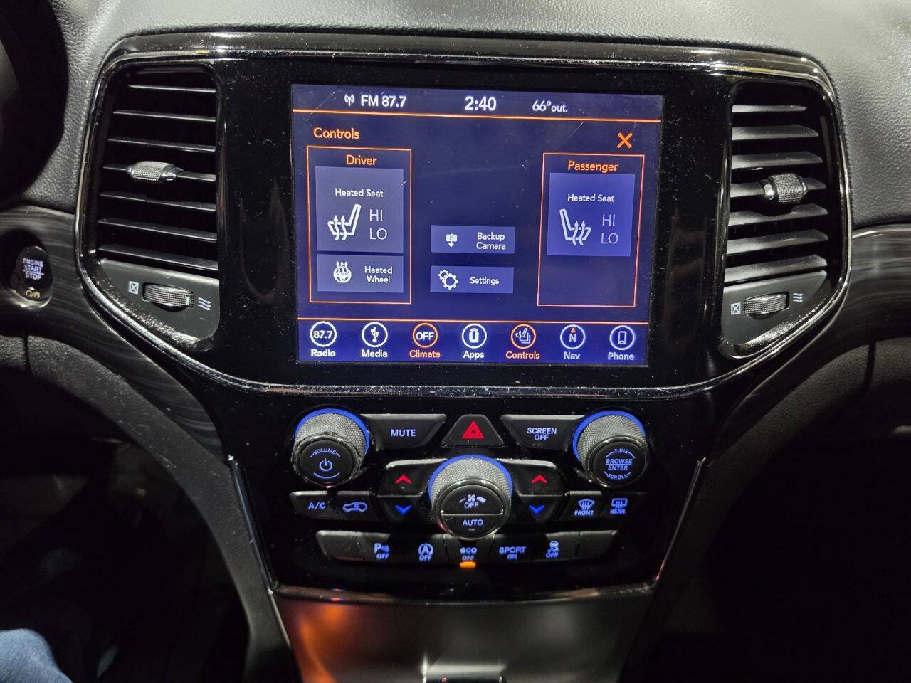 Used 2019 Jeep Grand Cherokee Altitude AWD/4WD image 37