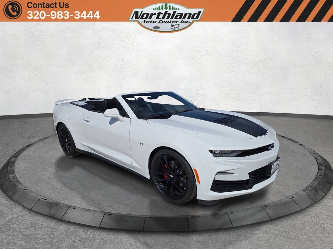 Used 2023 Chevrolet Camaro SS RWD image 3