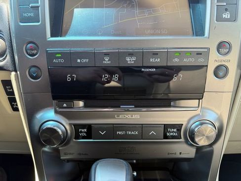 Used 2020 Lexus GX 460 Luxury w/ Accessory Package AWD/4WD image 20