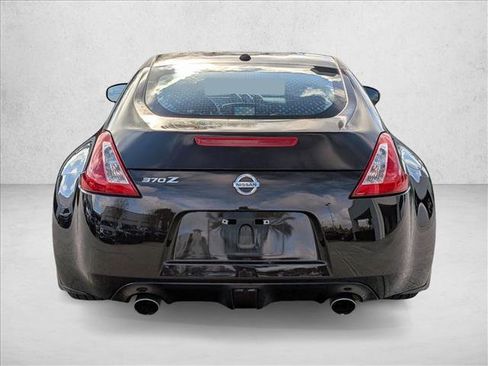 Used 2010 Nissan 370Z Touring image 6