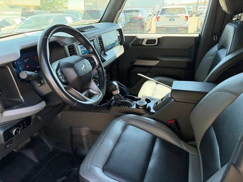 Used 2023 Ford Bronco Black Diamond w/ Sasquatch Package AWD/4WD image 14