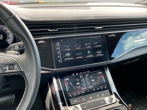 Used 2023 Audi Q8 Premium Plus w/ Premium Plus Package AWD/4WD image 7