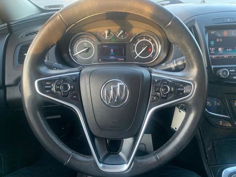 Used 2017 Buick Regal Sport Touring image 8
