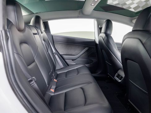 Used 2019 Tesla Model 3 Long Range image 22