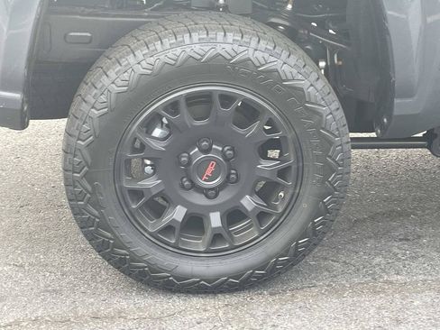 Used 2026 Toyota Tacoma SR5 AWD/4WD image 9