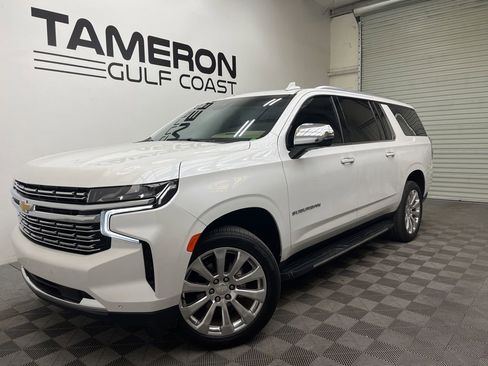 Used 2024 Chevrolet Suburban Premier RWD image 2