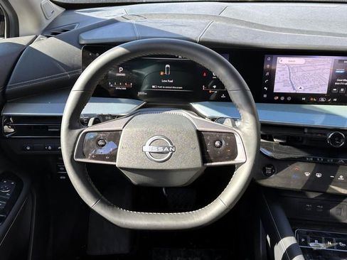 Certified 2025 Nissan Murano SL image 18