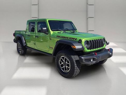 Used 2025 Jeep Gladiator Rubicon AWD/4WD image 7